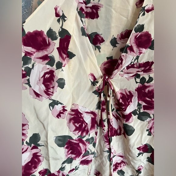 Stone Cold Fox SILK Floral Fox Robe Rose - Picture 11 of 13